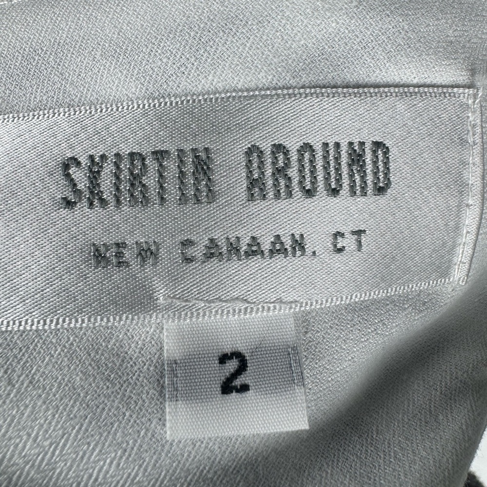 Skirtin Around Navy and White Geometric Sleeveless Maxi Dress - Picture 3 of 6